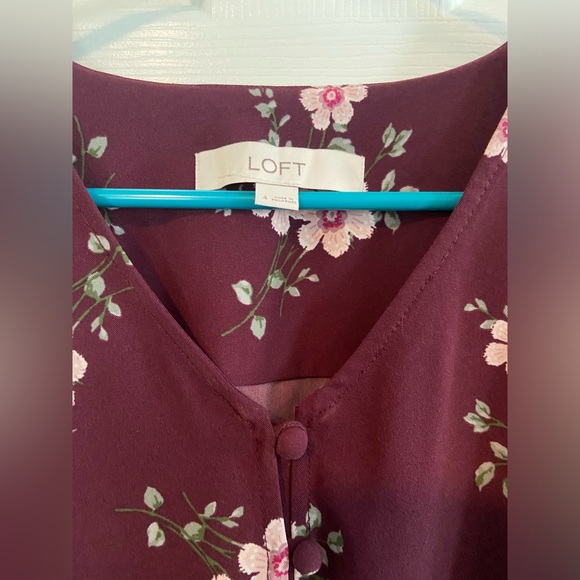 LOFT size 4 aubergine dress with floral print - Picture 2 of 3